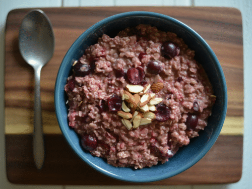 Almond Cherry Oatmeal