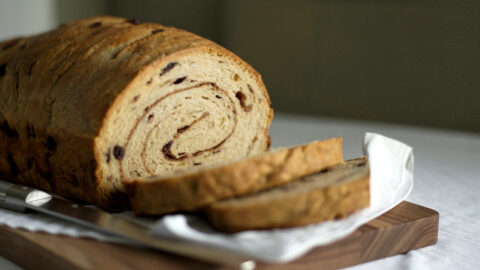 Cinnamon Raisin Swirl Bread