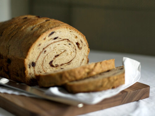 Cinnamon Raisin Swirl Bread