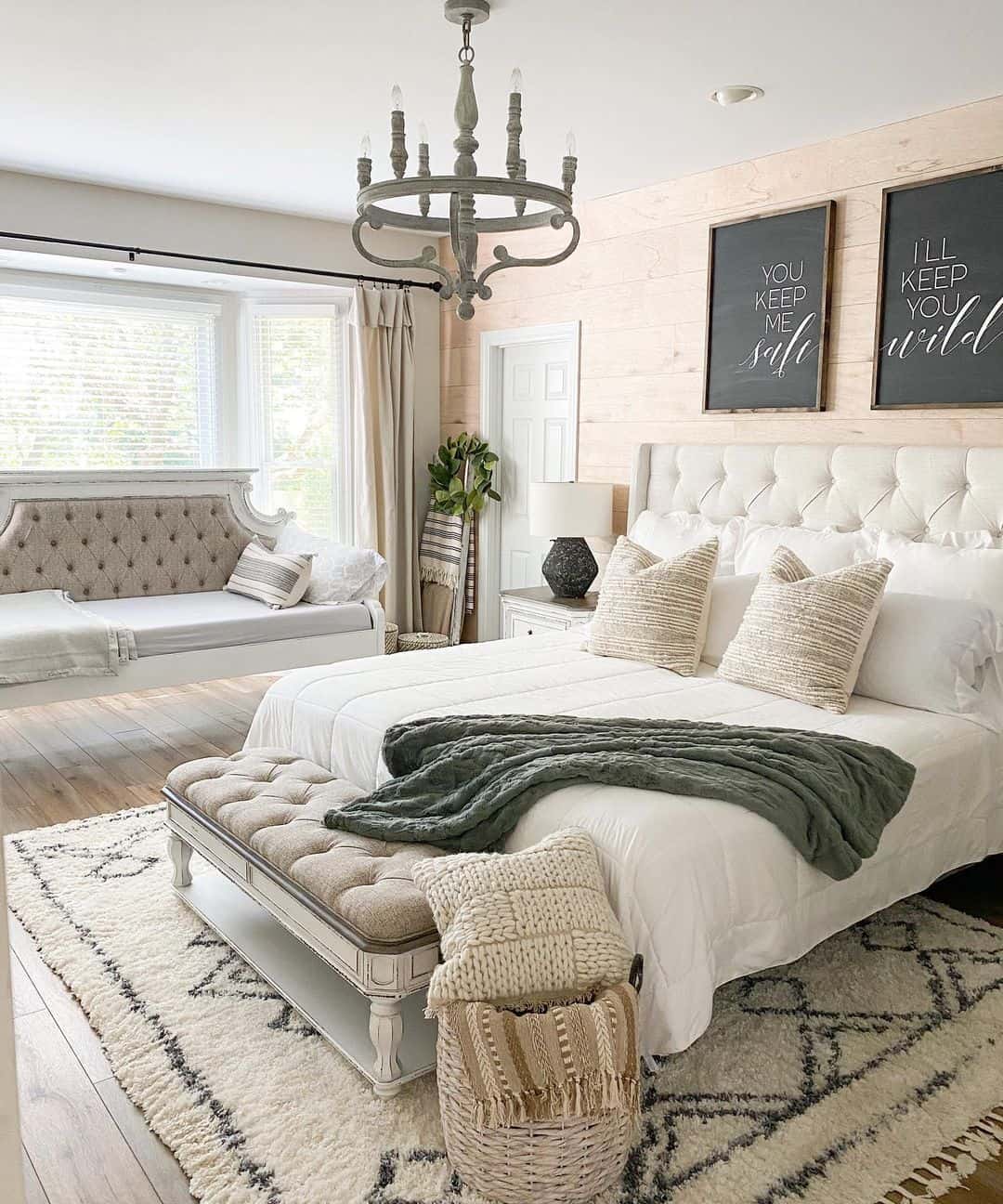 Chalkboard Art Adds Bold Typography Above the Bed