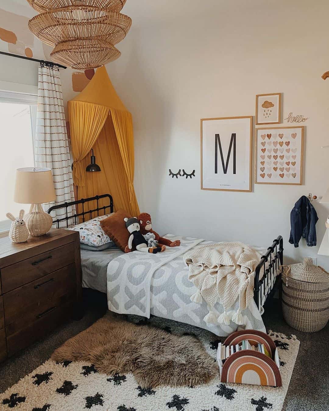 Hanging Canopy Creates a Cozy Reading Nook