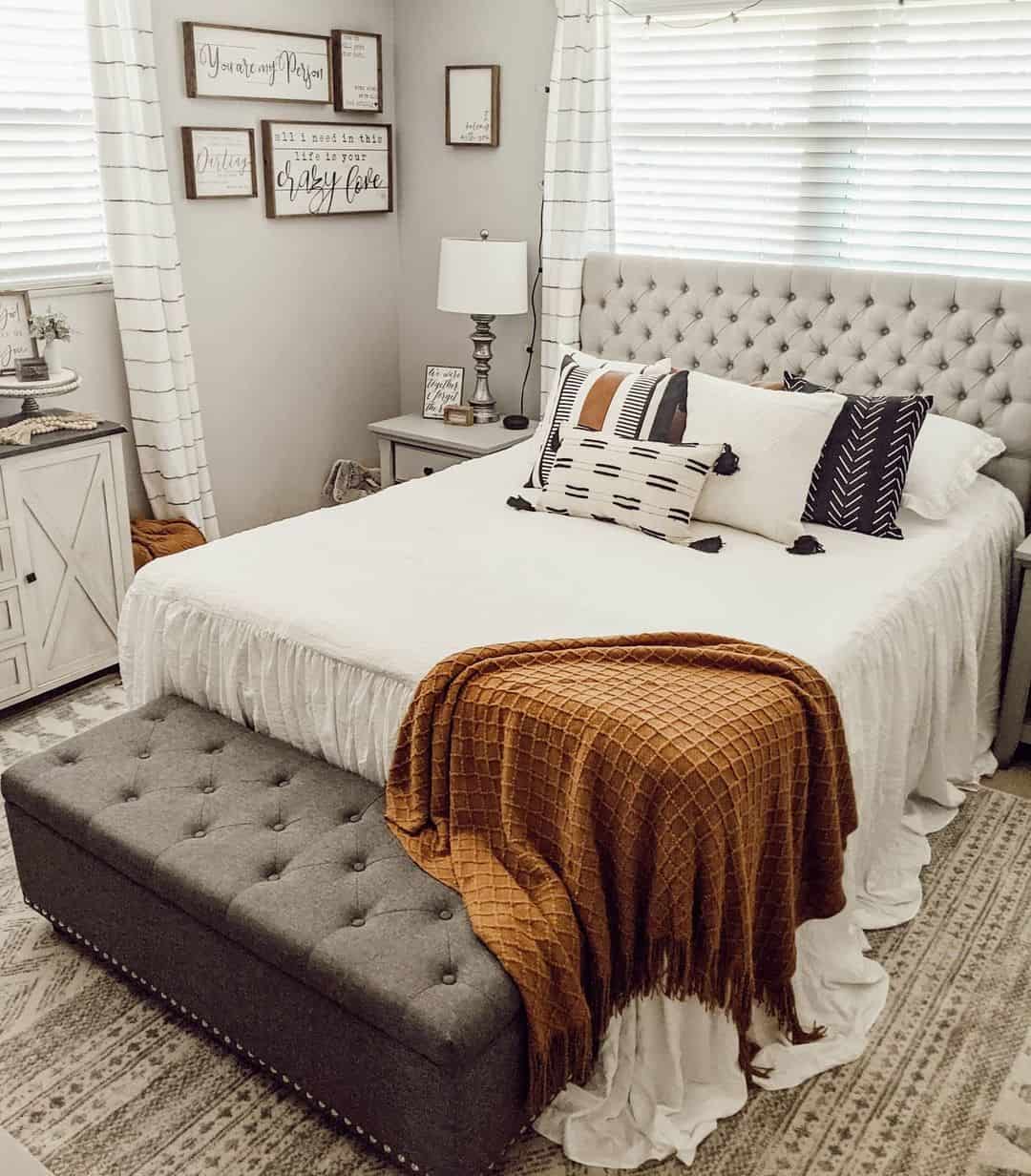 Tufted Storage Bench Adds Cozy Seating