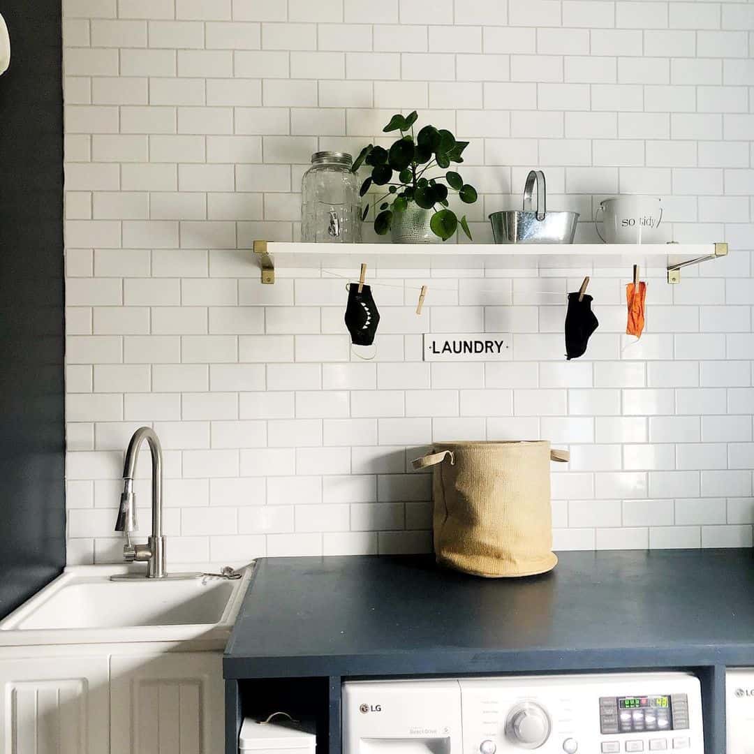 Clothesline Under Shelf for Drying Small Items