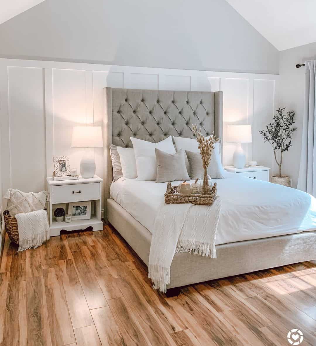 Board and Batten Walls With a Tufted Upholstered Headboard