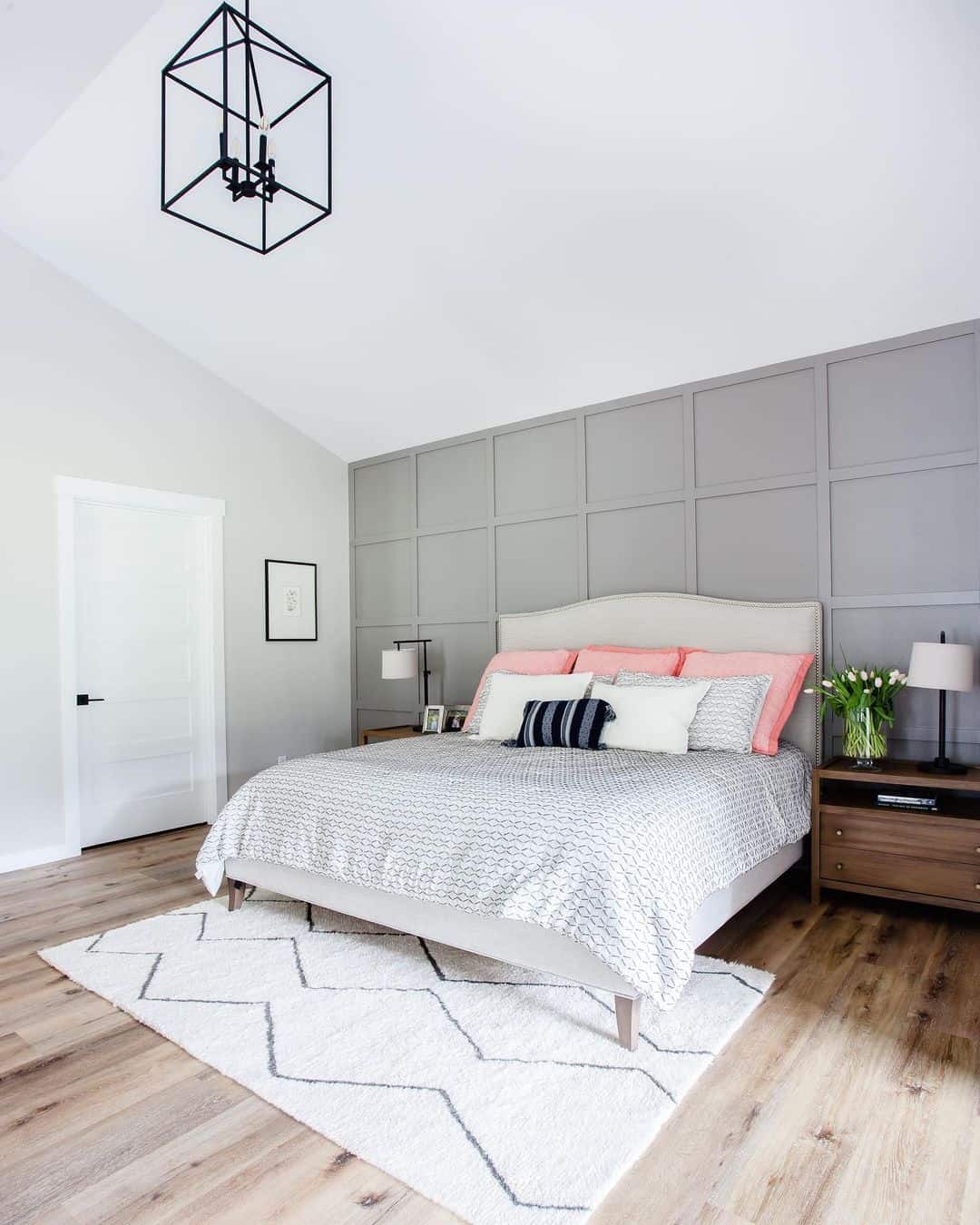 Grid Board and Batten Walls Create a Soothing Backdrop