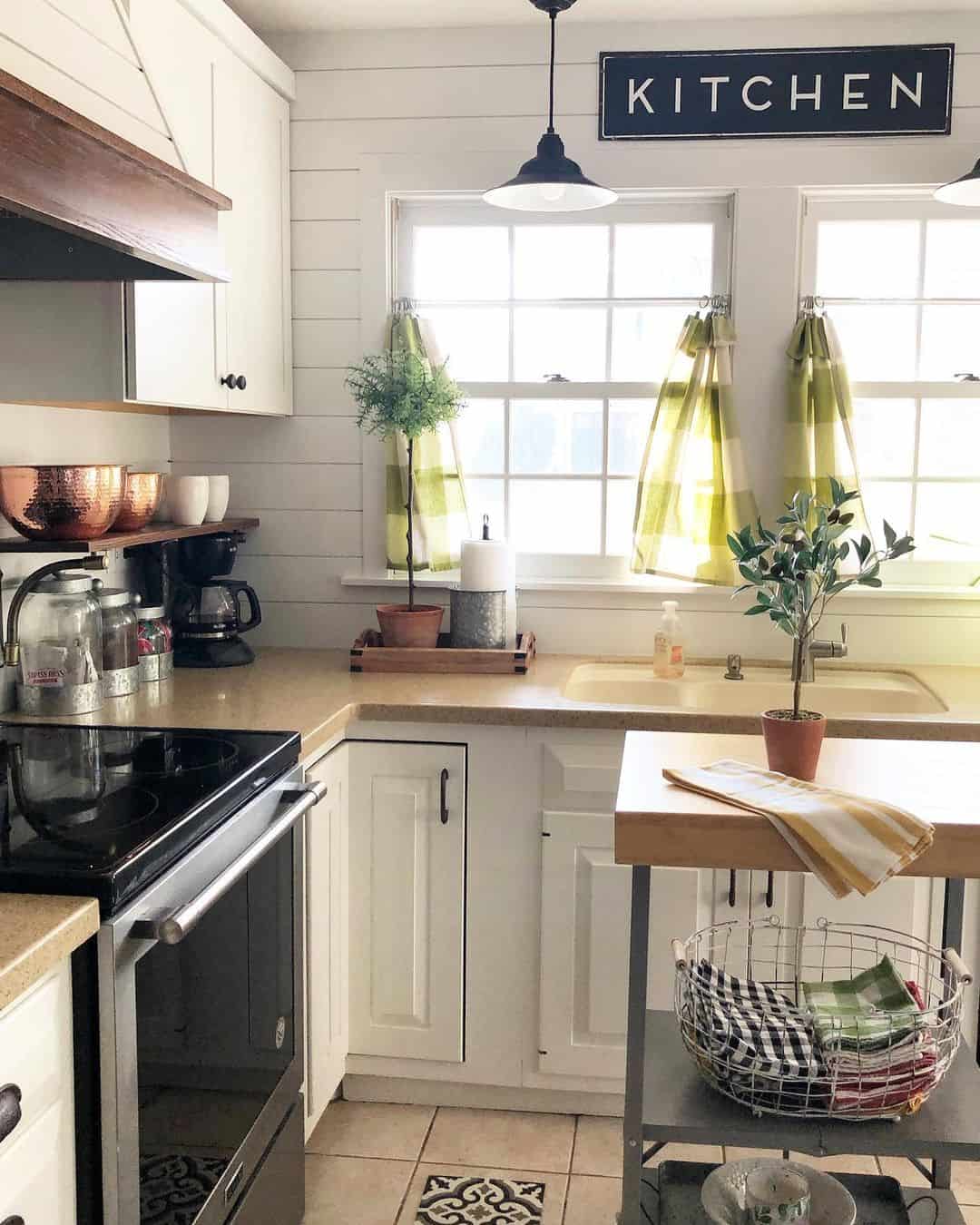 Checkered Kitchen Towels Add Cozy Pattern