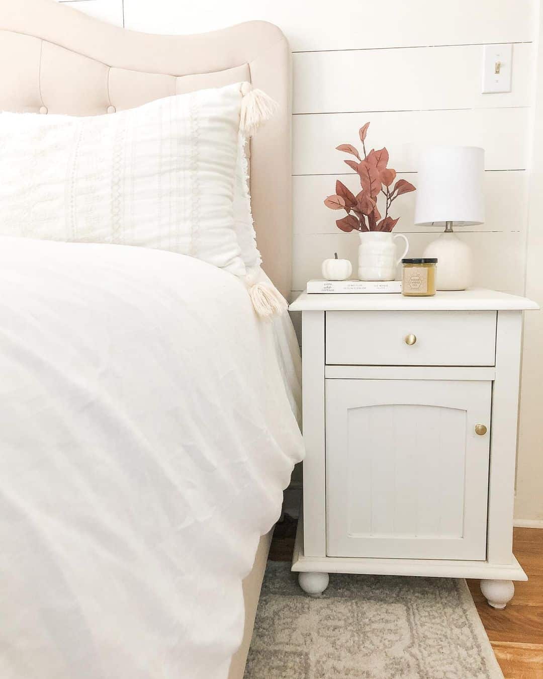 Style Your White Nightstand with Autumnal Accents
