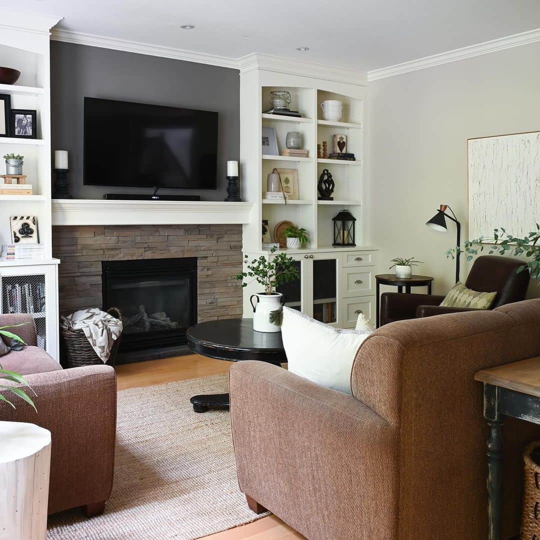 Round Black Coffee Table with White Planter