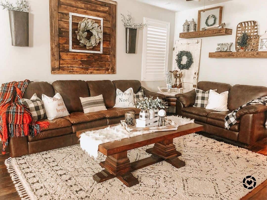 Dark Wood Coffee Table with Pedestal Base and Tray