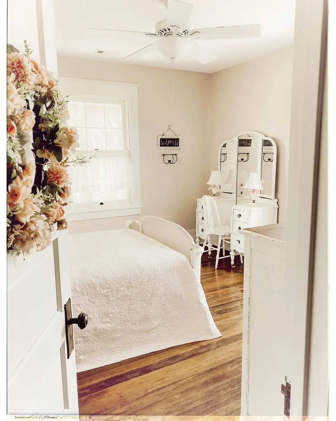 Floral Wreath Adds a Welcoming Touch to a Bedroom Door