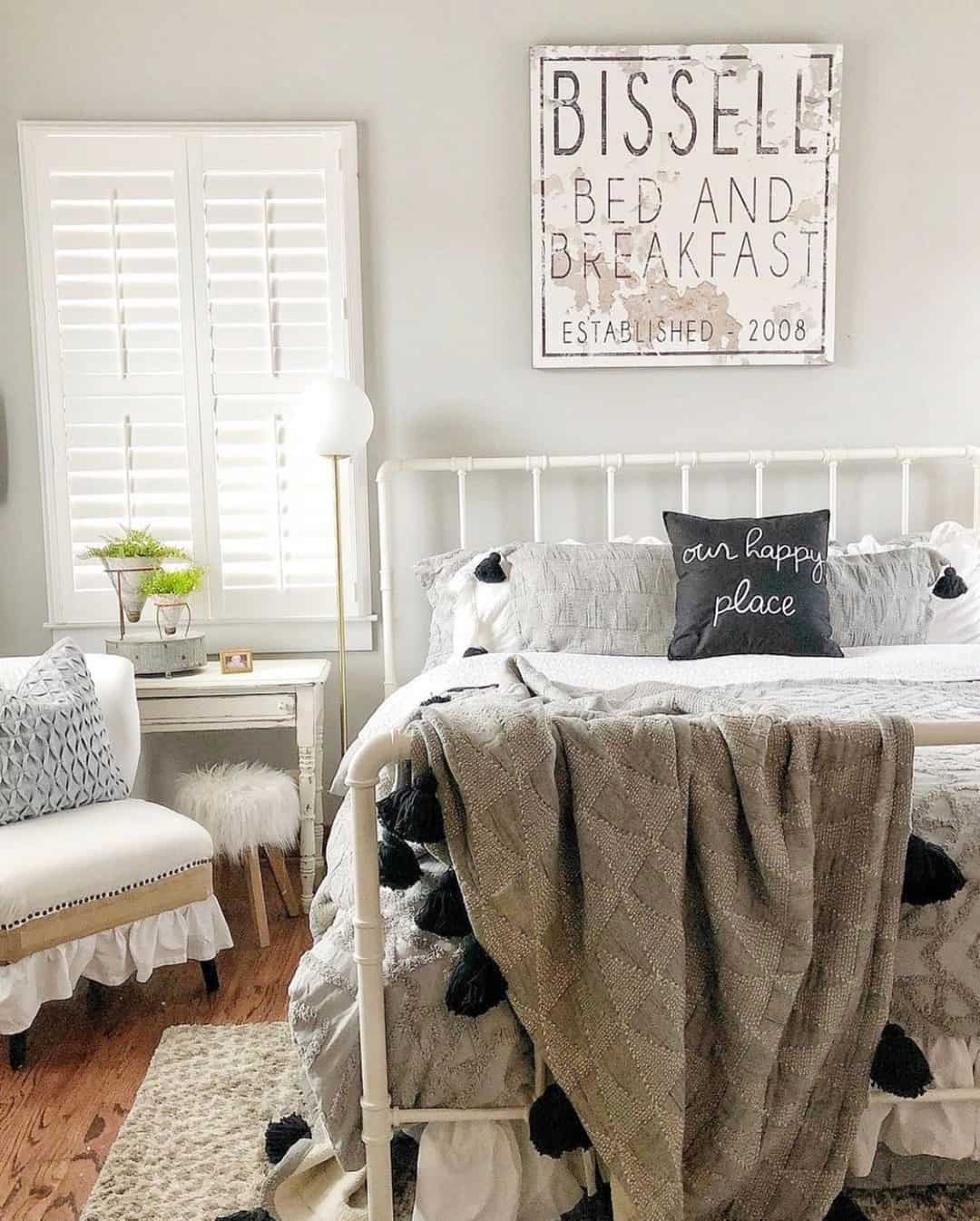 Distressed 'Bed and Breakfast' Sign Adds Vintage Charm