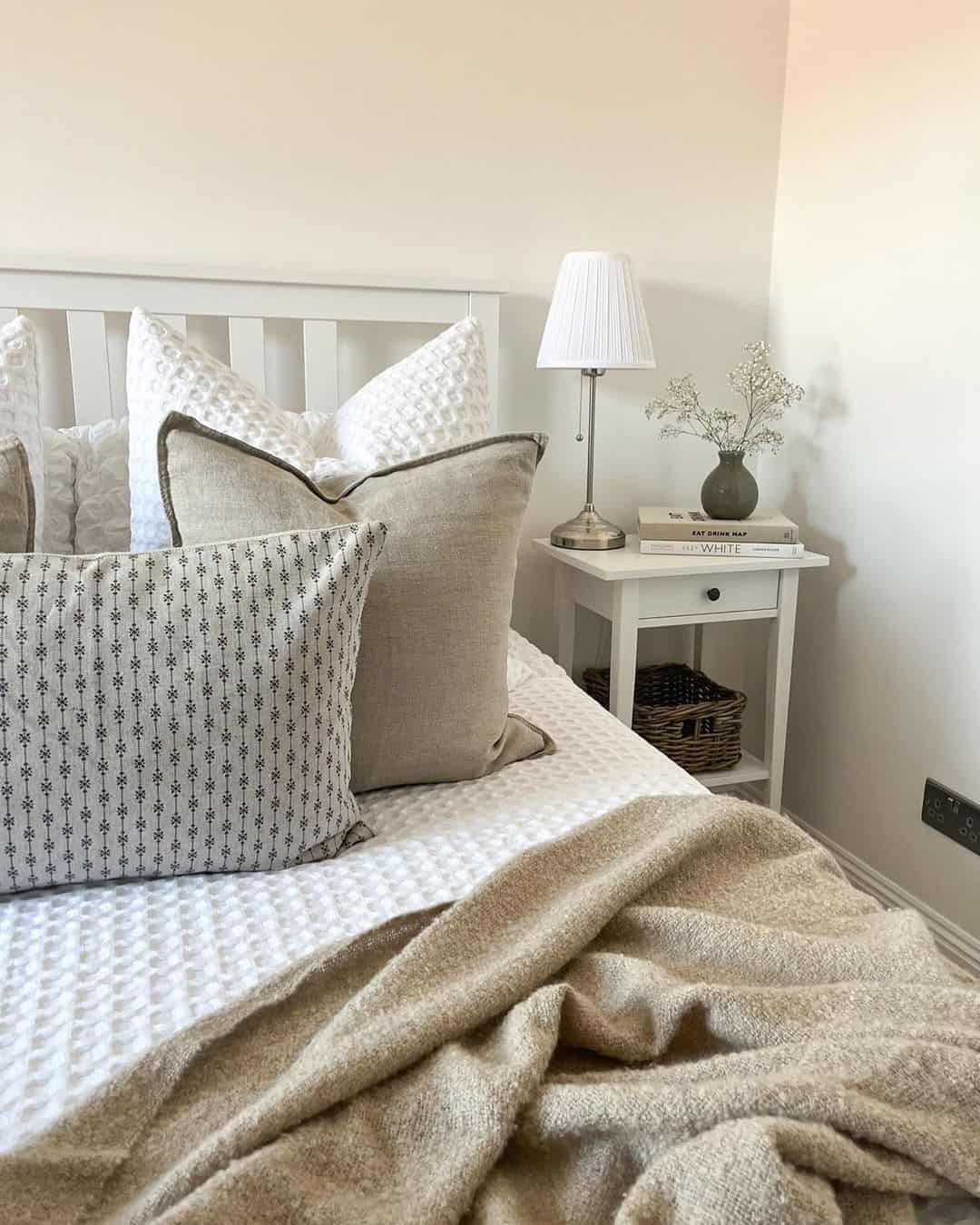 Layer a Chunky Throw on Your Bed
