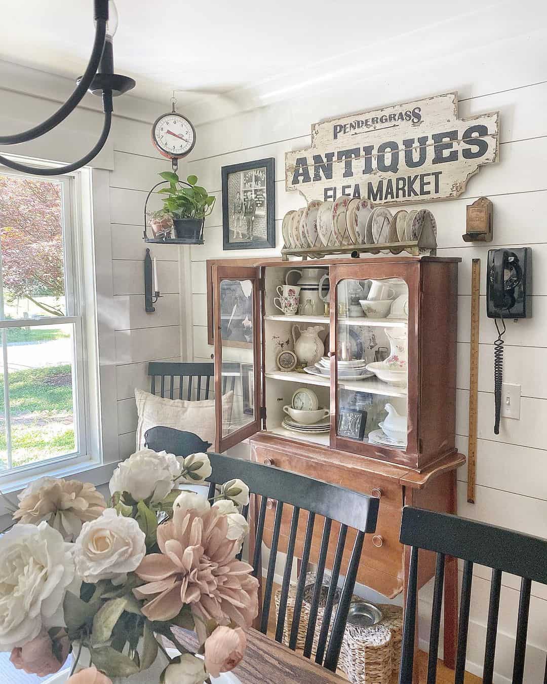 Vintage Glass-Front Cabinet Displays Heirloom Dishware