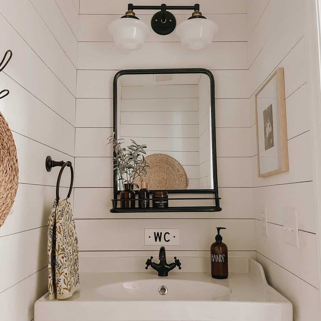 Mirror With Integrated Shelf for Small Decor Display