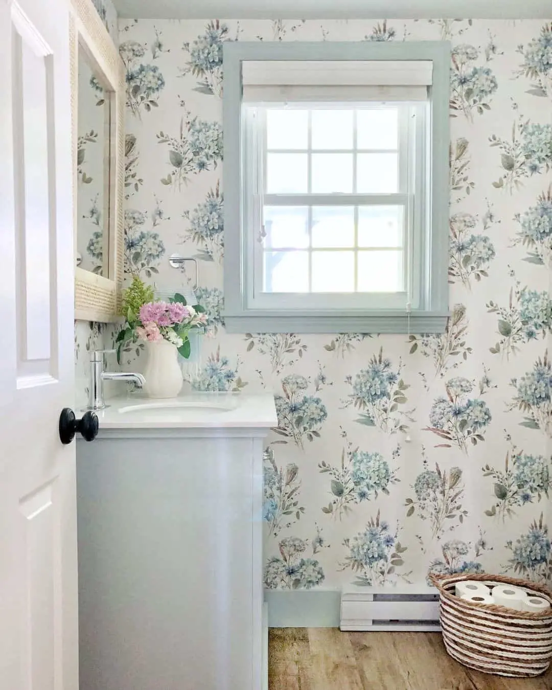 Floral Wallpaper Brings a Cottage Garden Feel