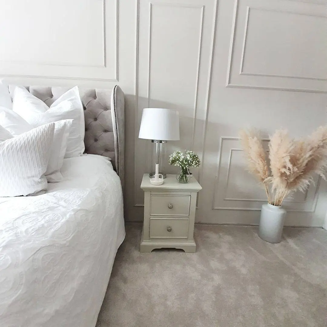 Soften a Bedroom Corner with Floor-Standing Pampas Grass
