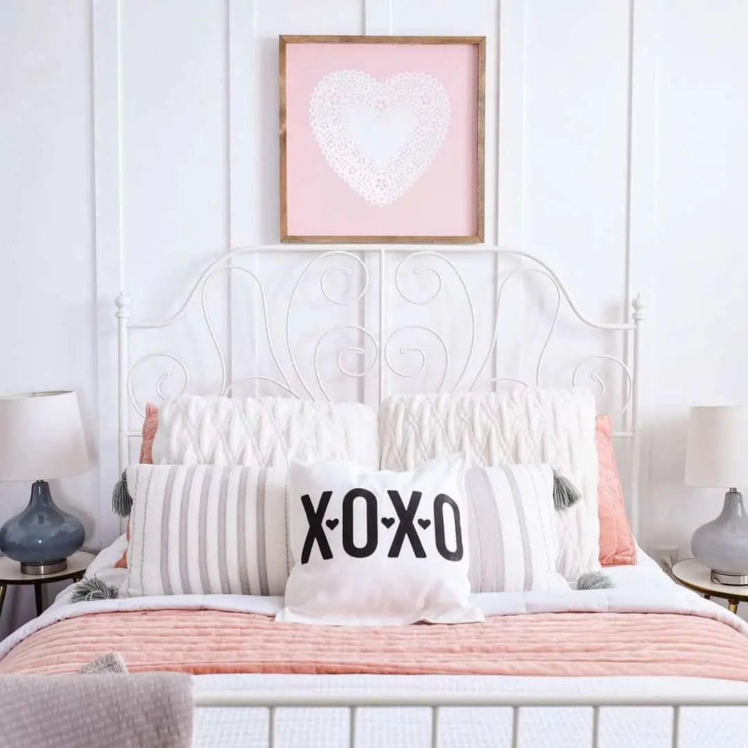 Frame Delicate Doily Art for Sweet Wall Decor