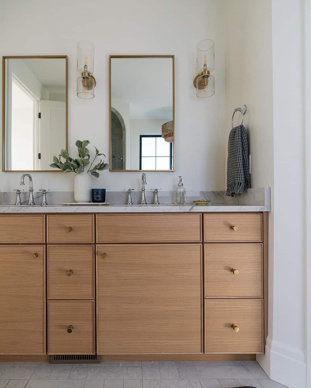 Natural Wood Vanity With Integrated Storage Layout