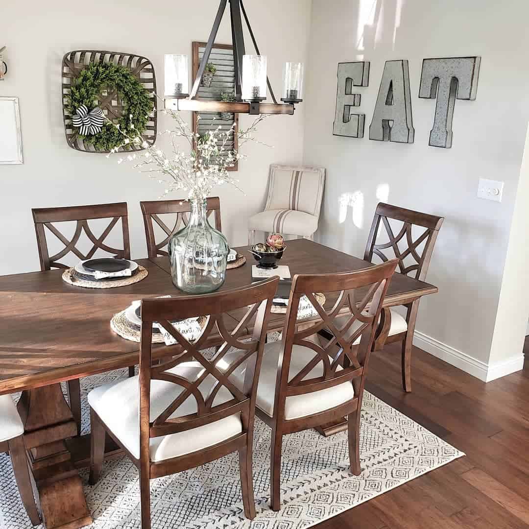 Anchor Your Farmhouse Table with a Geometric Rug