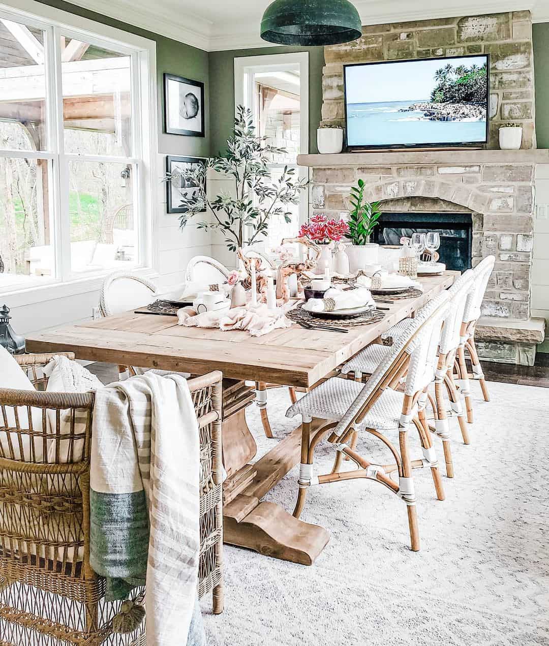 Light Gray Rug with Subtle Texture