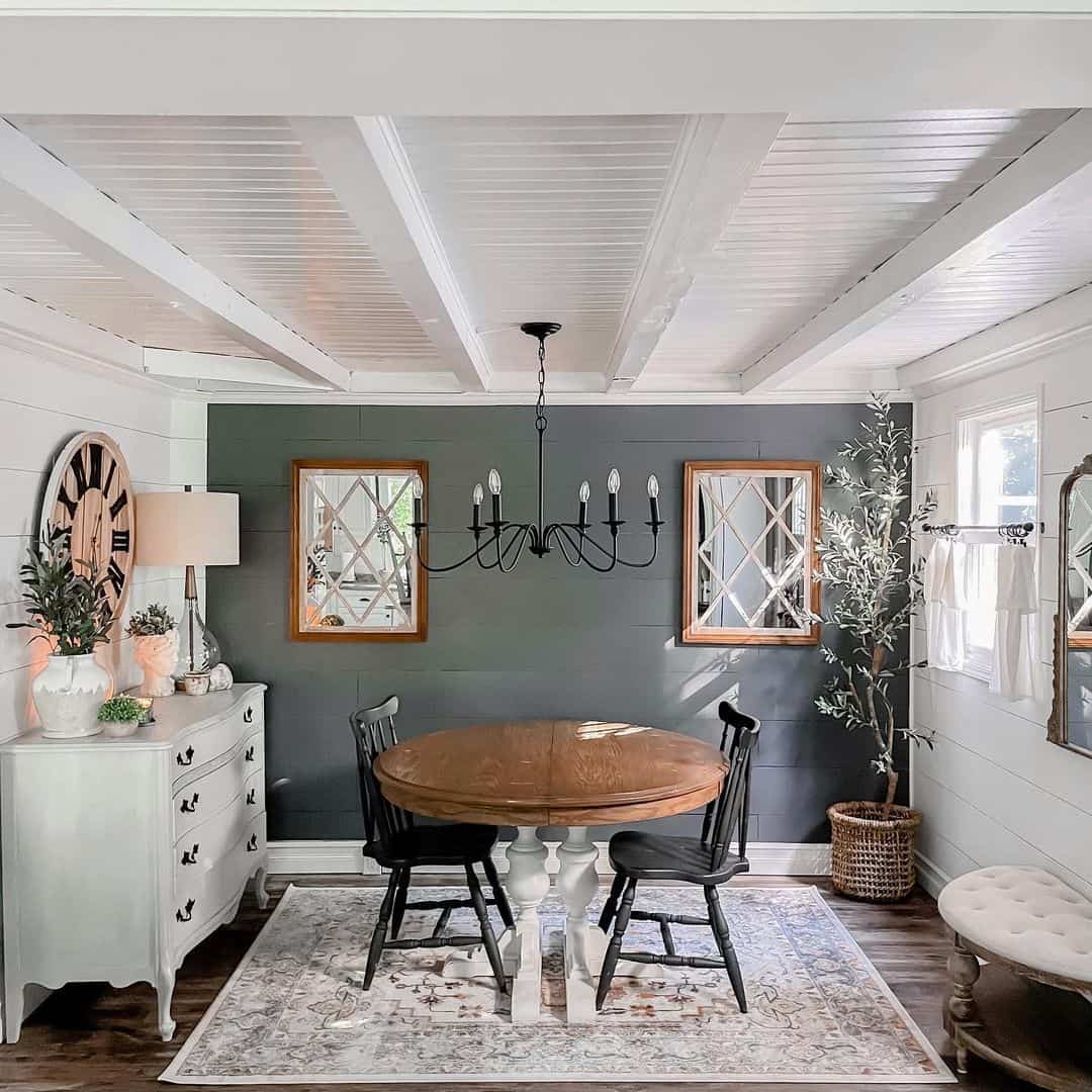 Diamond-Pane Mirrors Add Geometric Interest to a Dark Wall