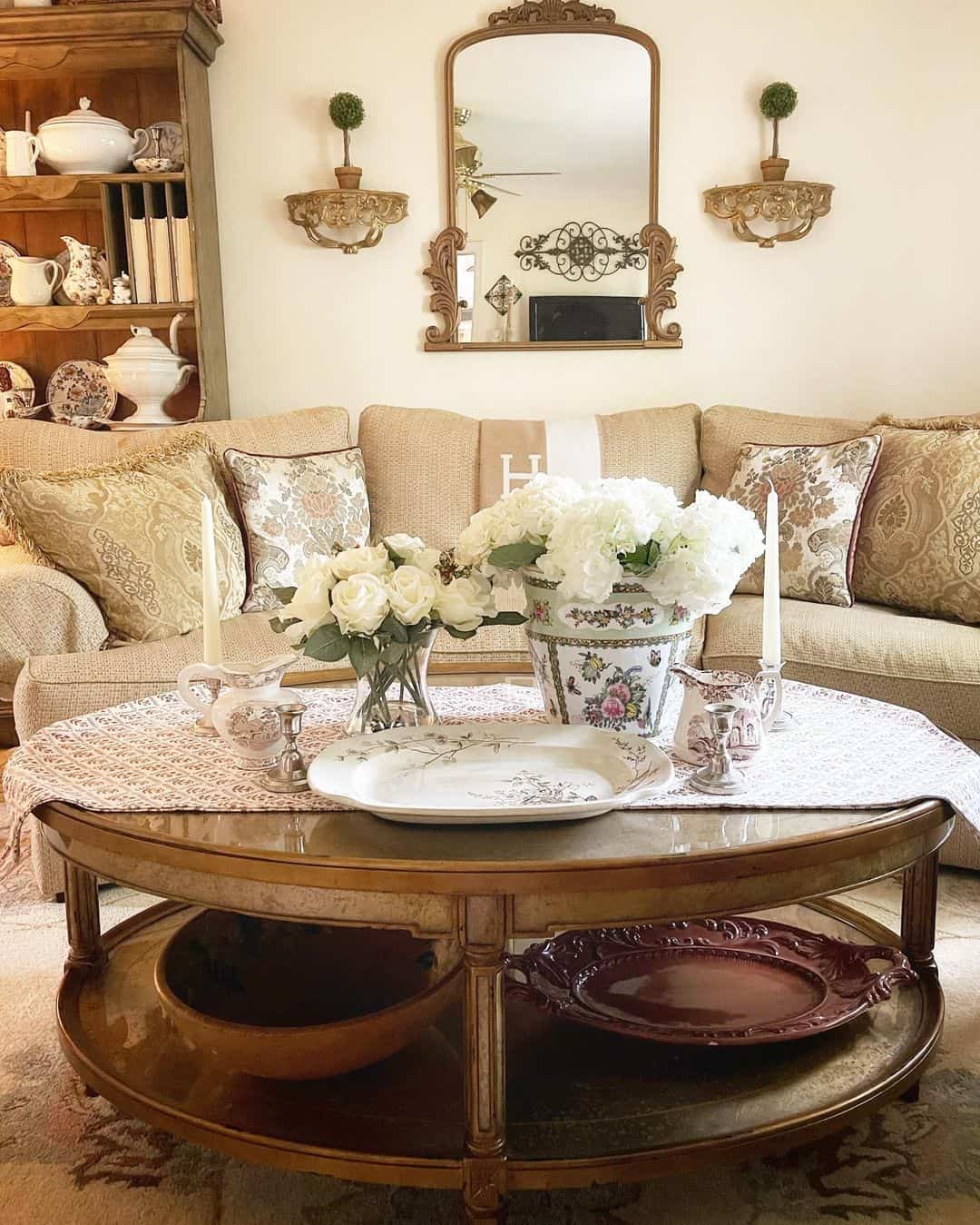 Draw the Eye Upward with Mirrors and Topiaries