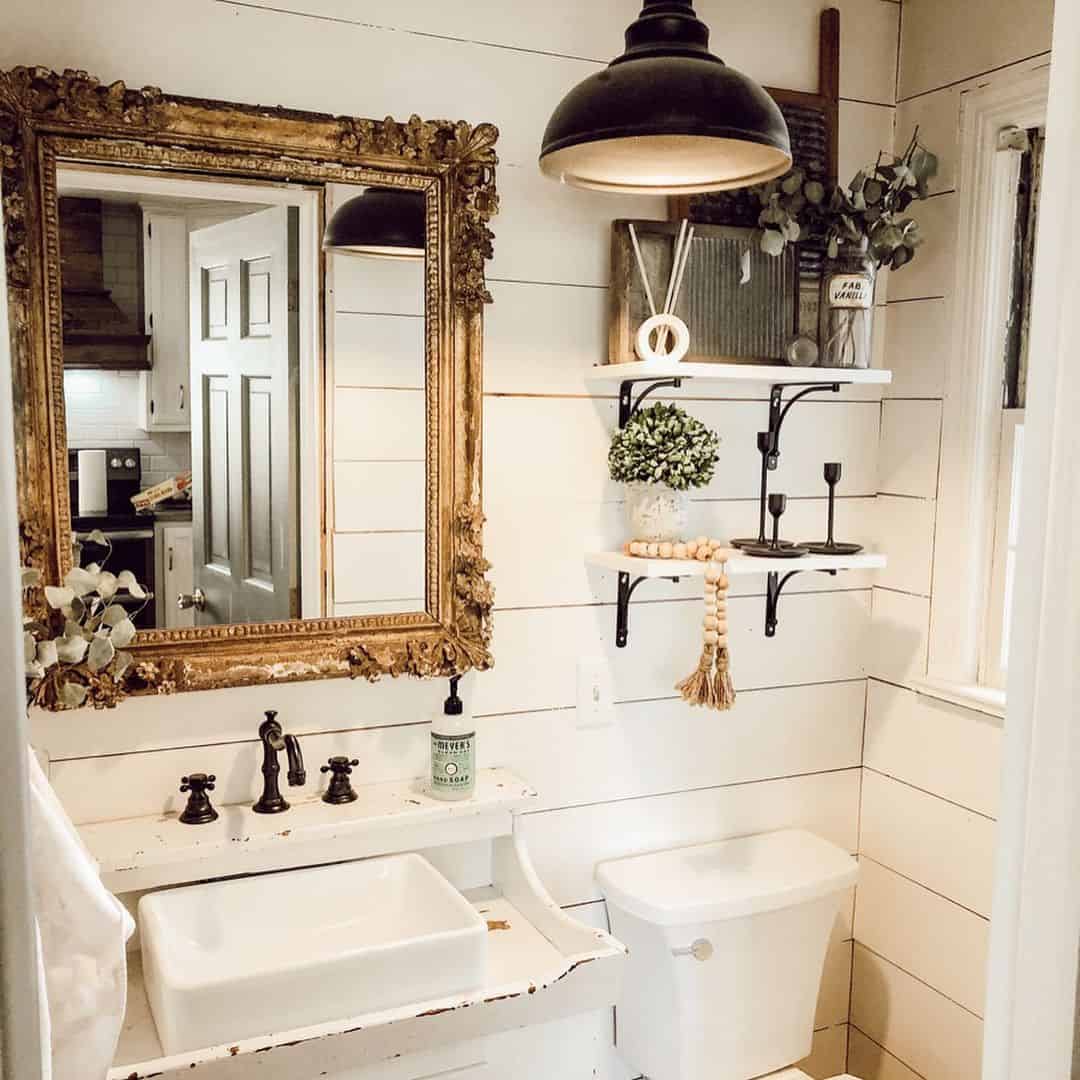 Introduce Glamour with an Ornate Gold Frame