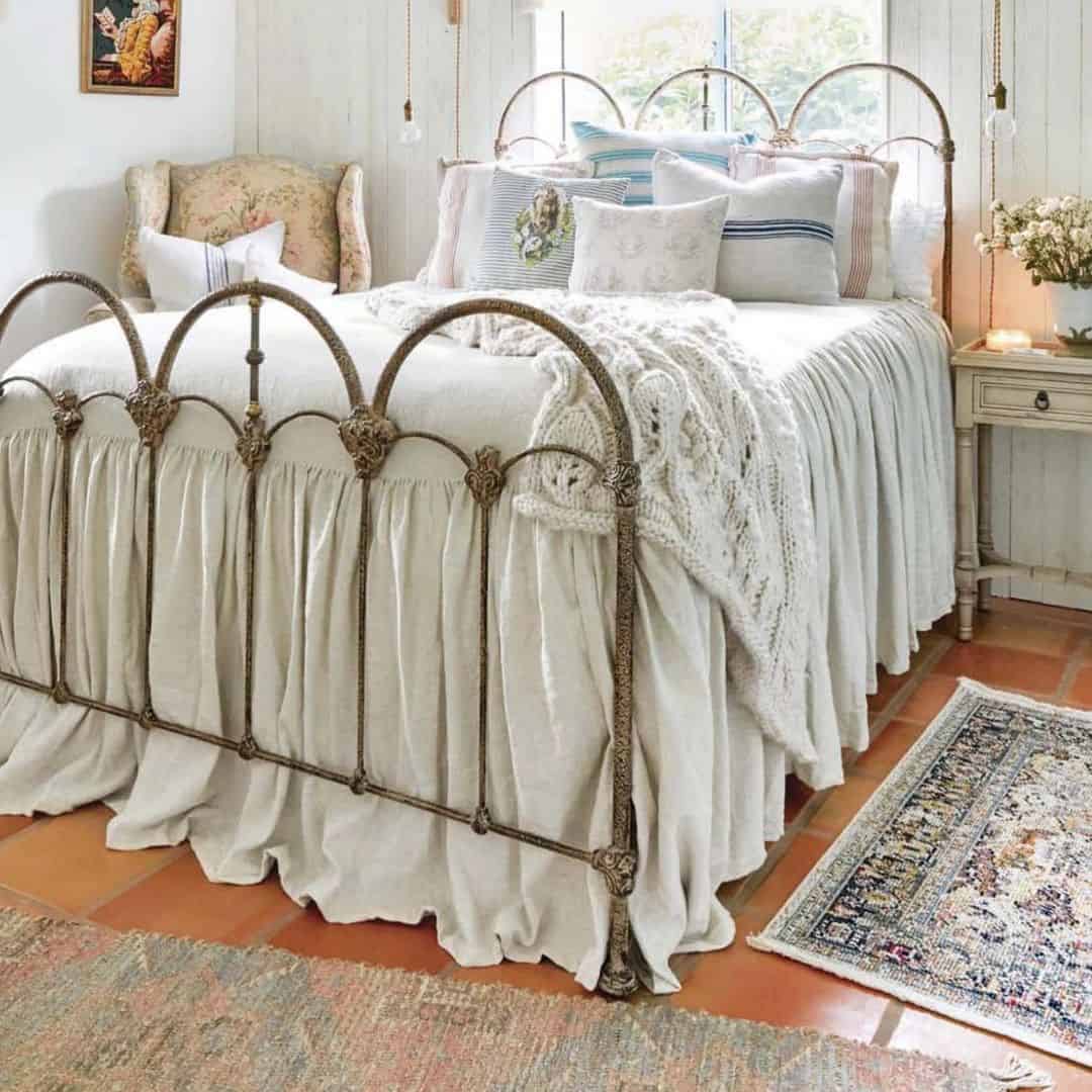 Tiered Bed Skirt Adds Softness to a Metal Frame