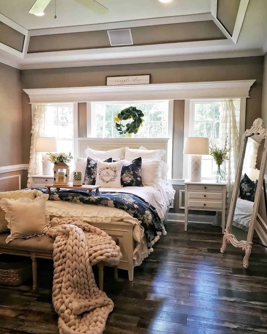 Ornate White Mirror Adds a Vintage Focal Point