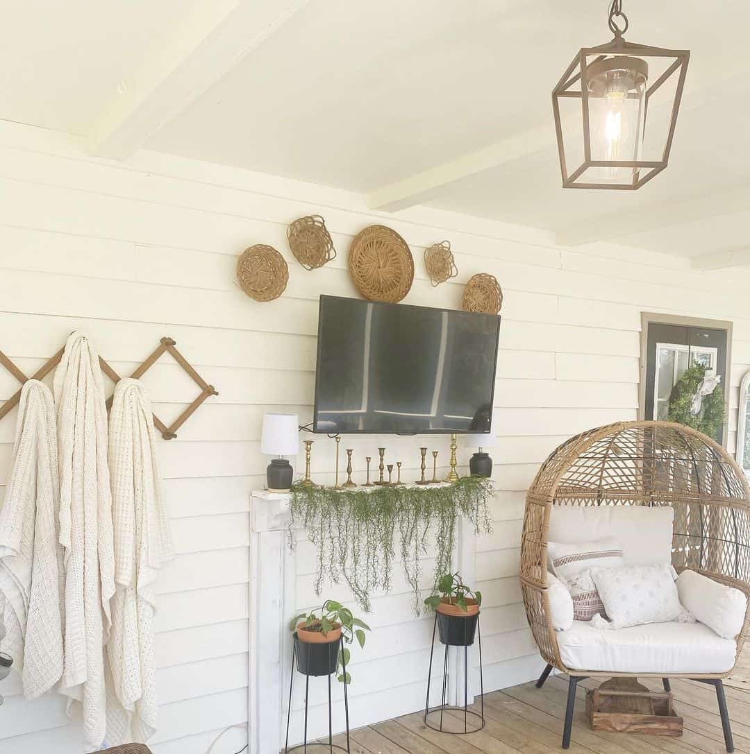 Woven Baskets Create a Textured Boho Gallery Wall