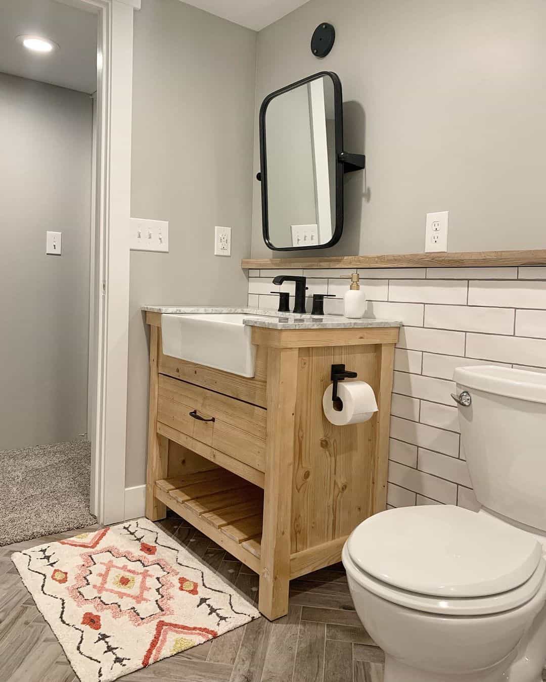 Exposed Shelving and Black Holder for Easy Access