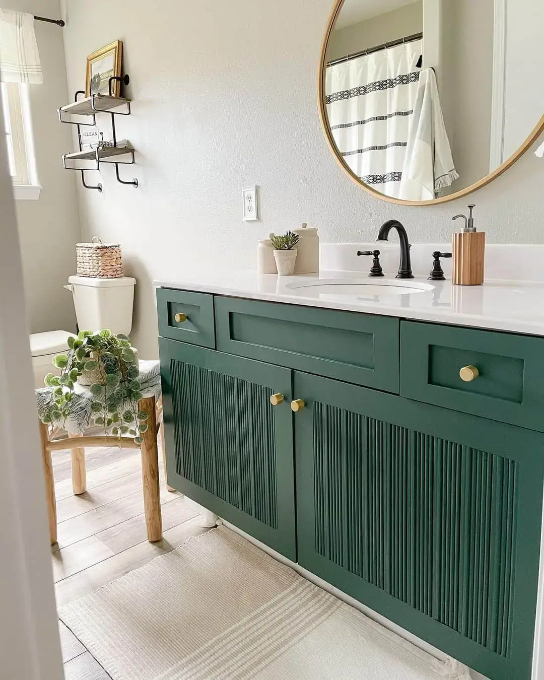 Dark Green Vanity with Reeded Cabinet Doors