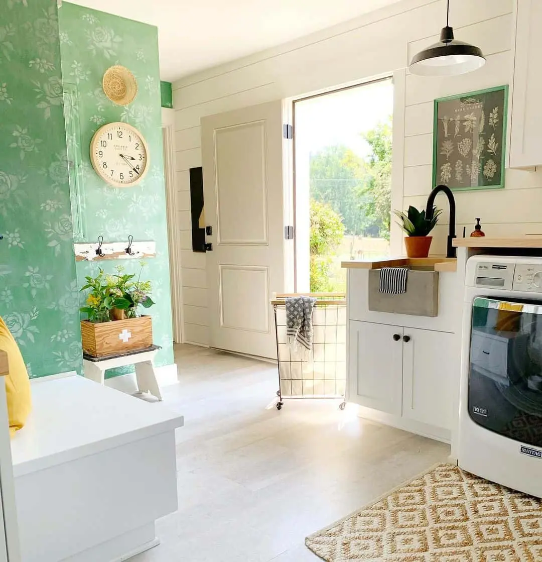 Green Floral Stencil Walls Add Patterned Charm