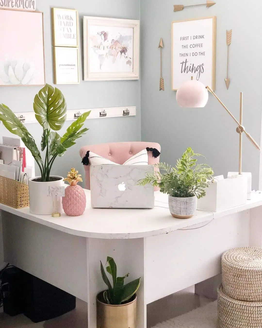 Gold Planter Adds a Metallic Shine to Desk Plants