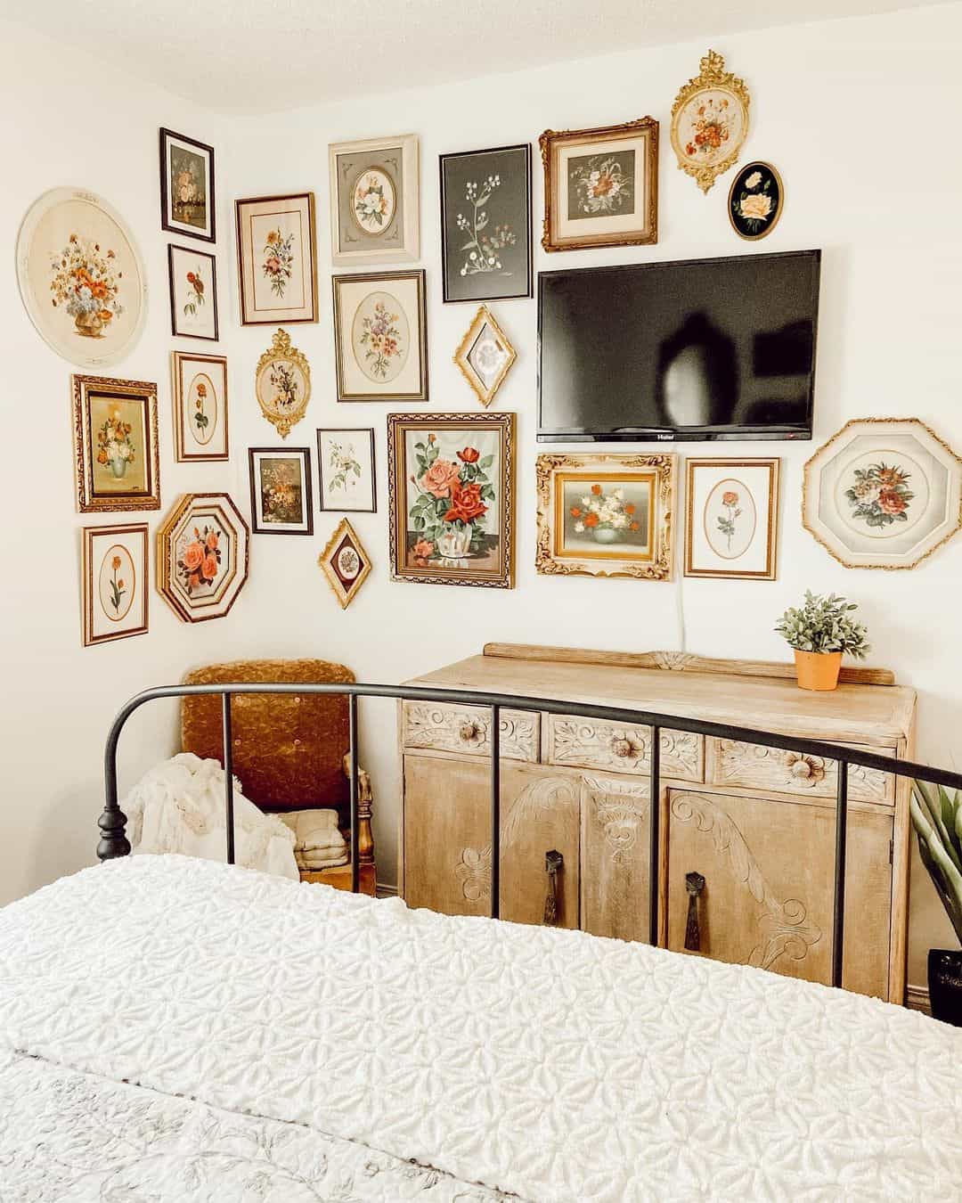 Vintage Floral Art Around Your TV