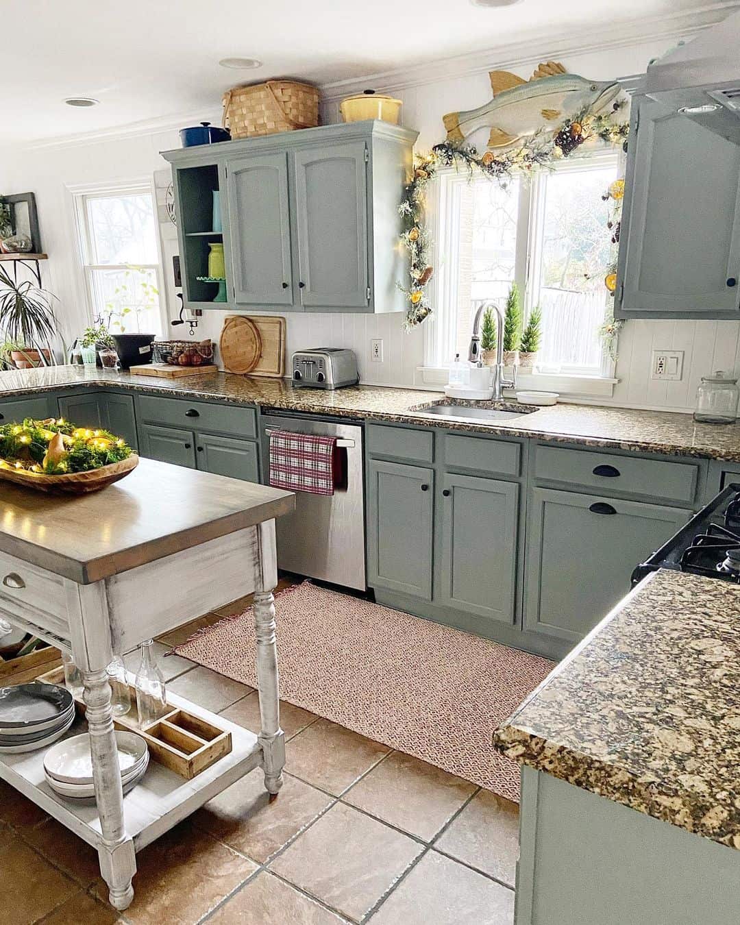 Soften the path by the sink with a patterned runner