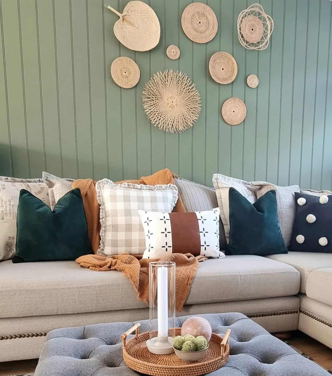 Woven Wall Hangings Create a Textured Gallery