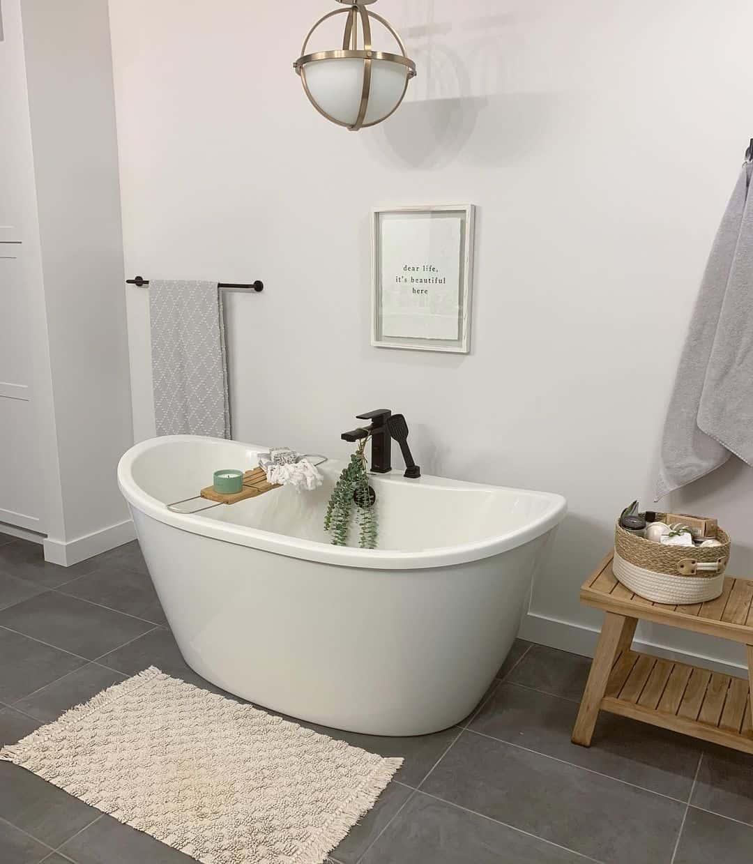 Wooden Tub Caddy Keeps Bath Essentials Within Reach
