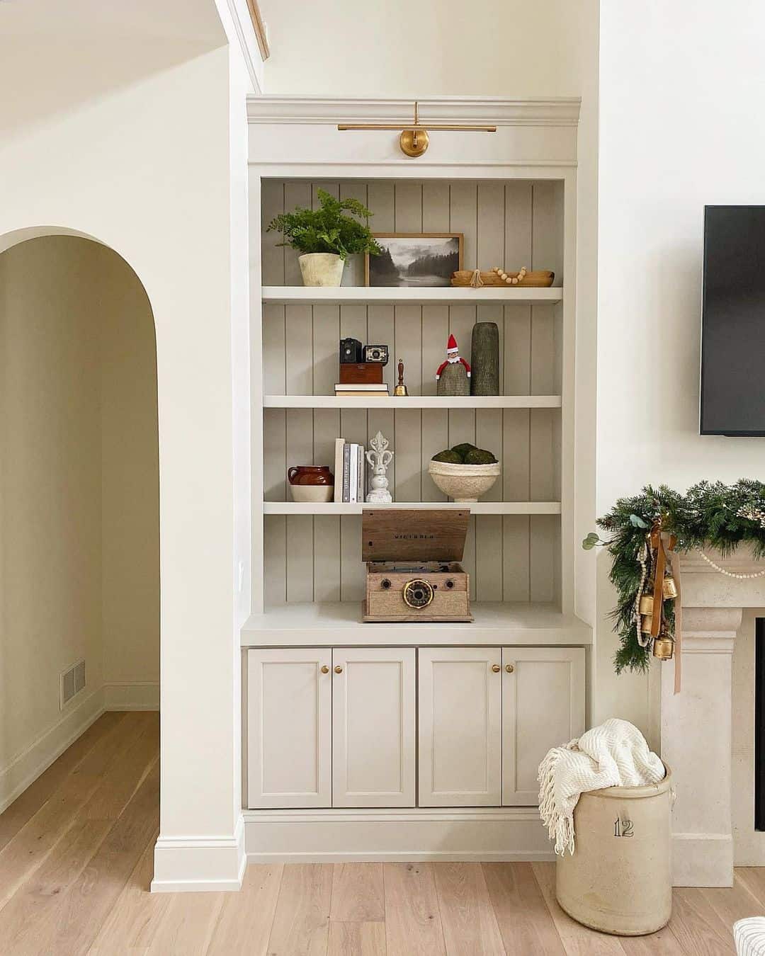 Vintage-Style Radio Box Adds Retro Charm To Built-In Shelving