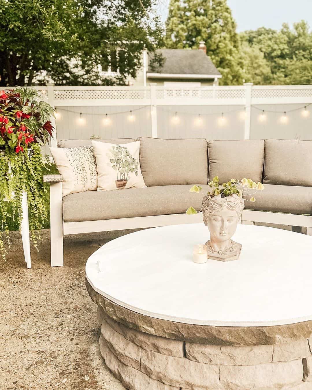 Sculptural Planter Adds Artistic Flair to Coffee Table