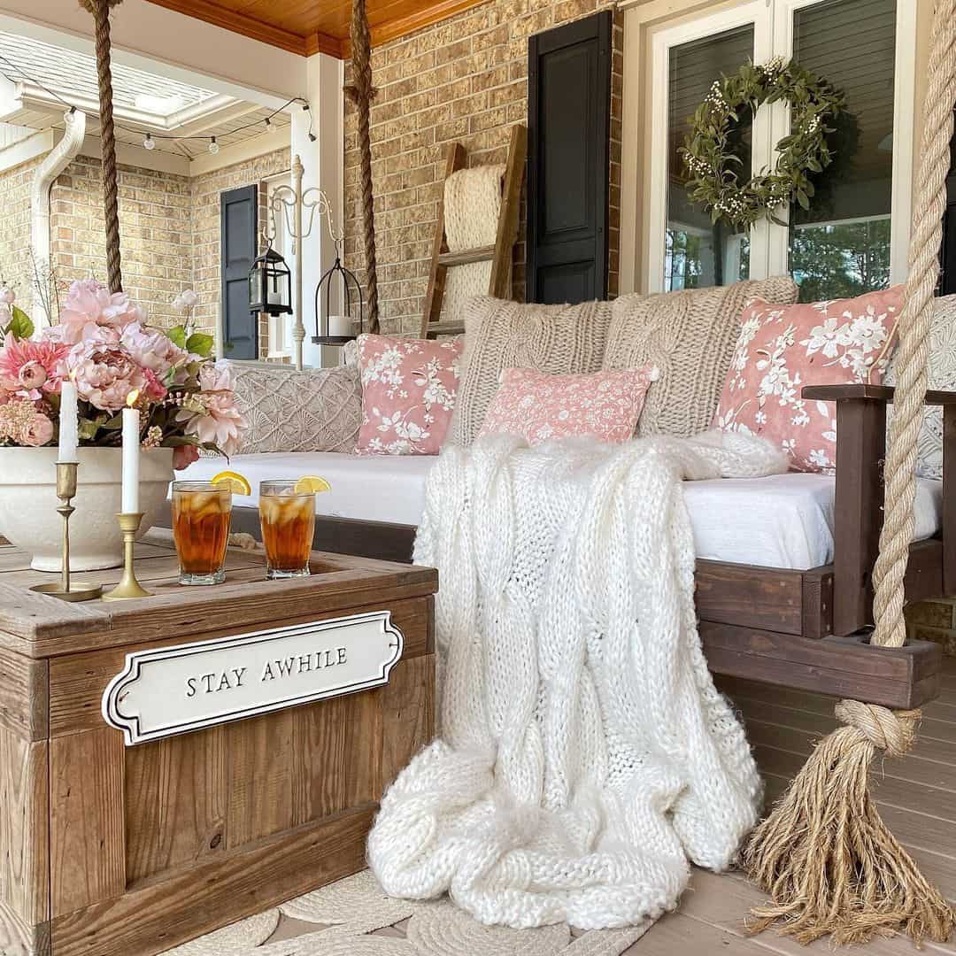 Chunky Knit Throw Adds Cozy Texture to Porch Swing