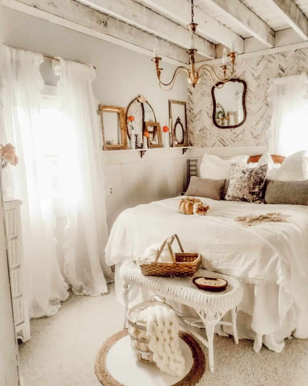 Gallery Wall of Empty Frames Creates Romantic Ambiance