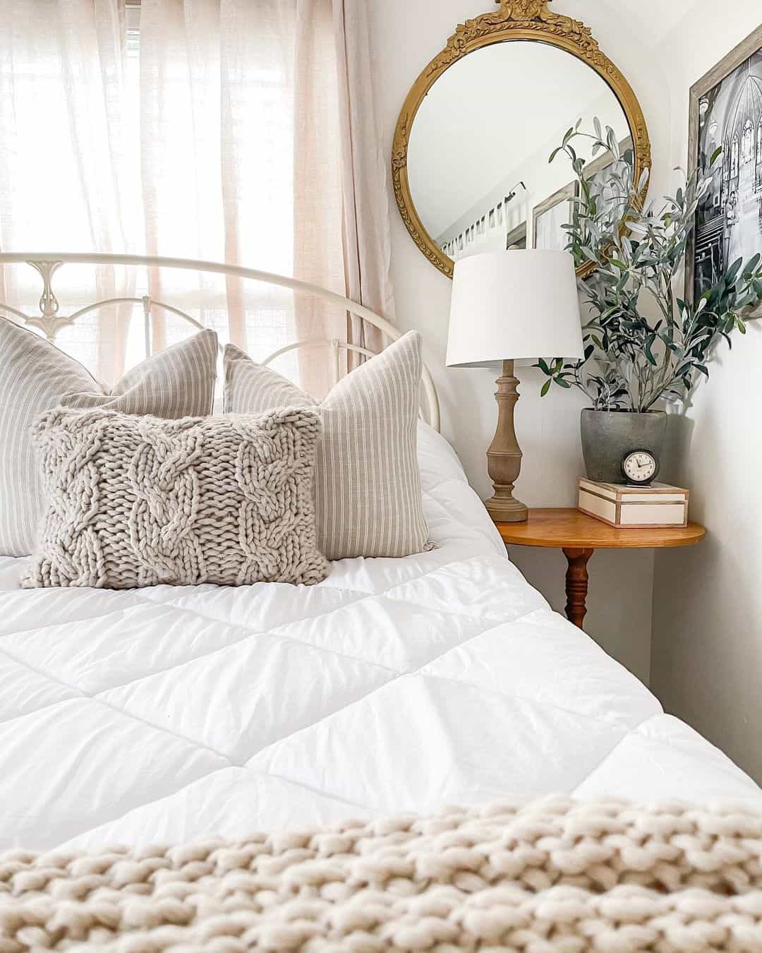 Reflect Light with an Ornate Gold Mirror