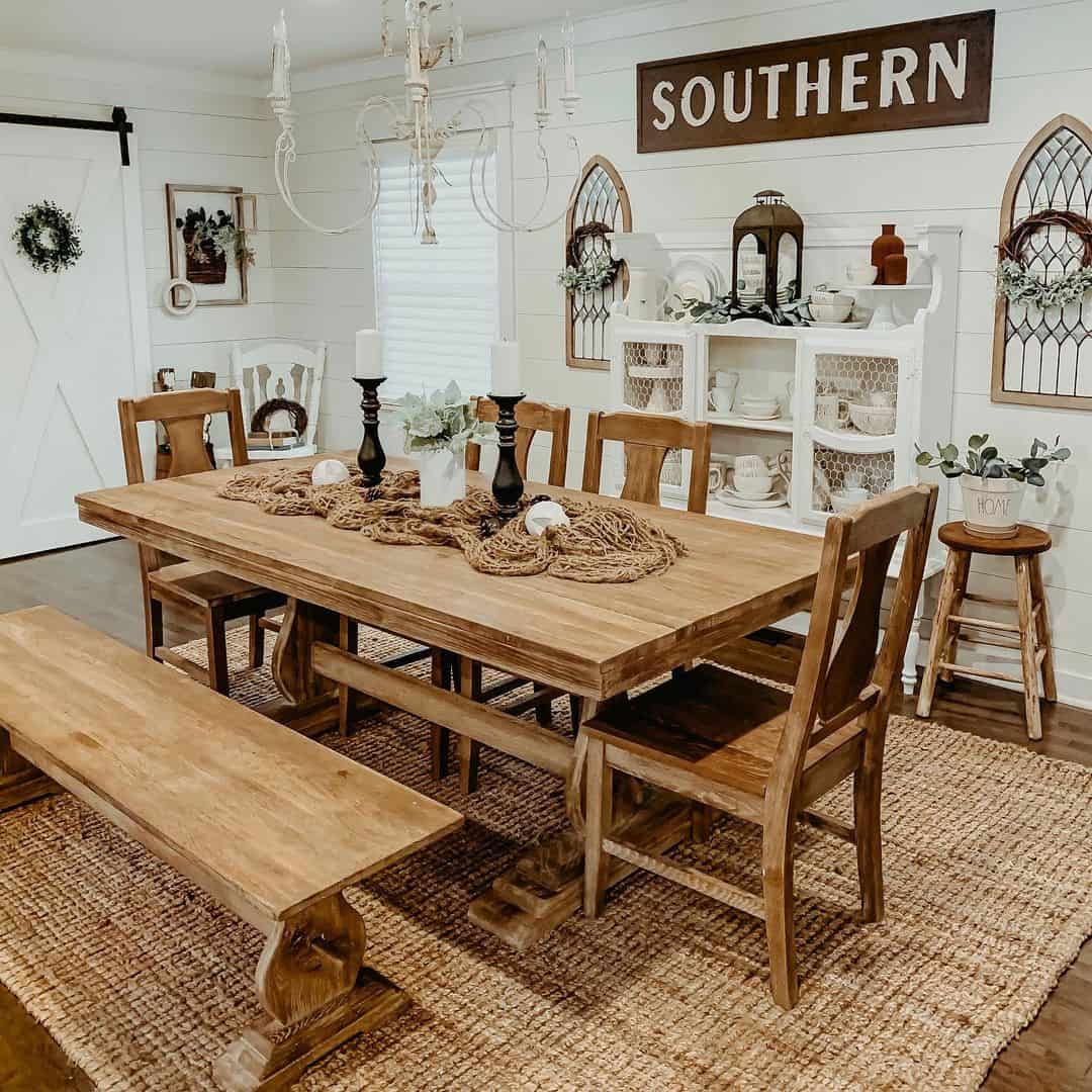 Layer Your Table with a Textured Rope Runner