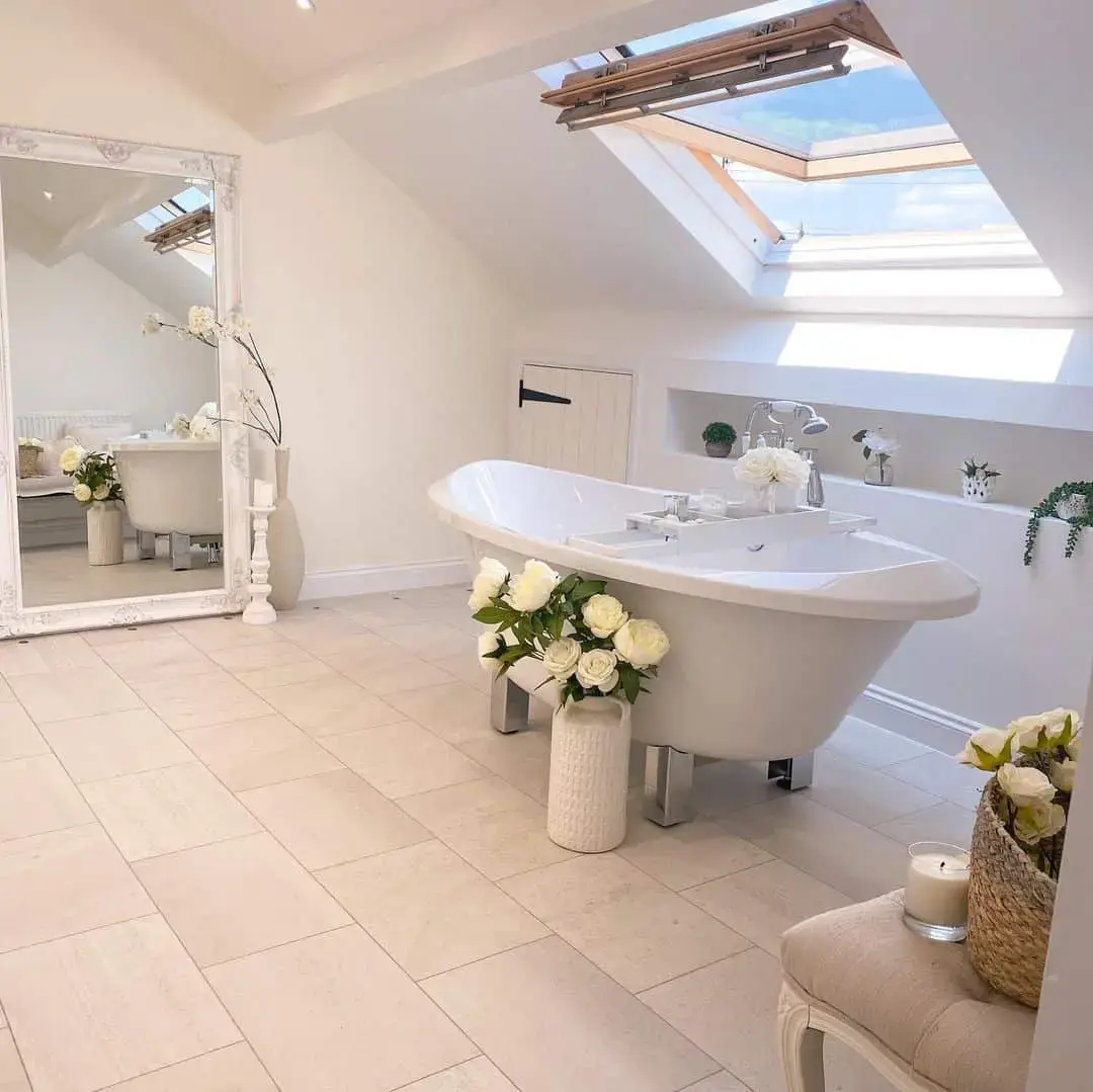 Soften a Freestanding Tub with Tall White Roses