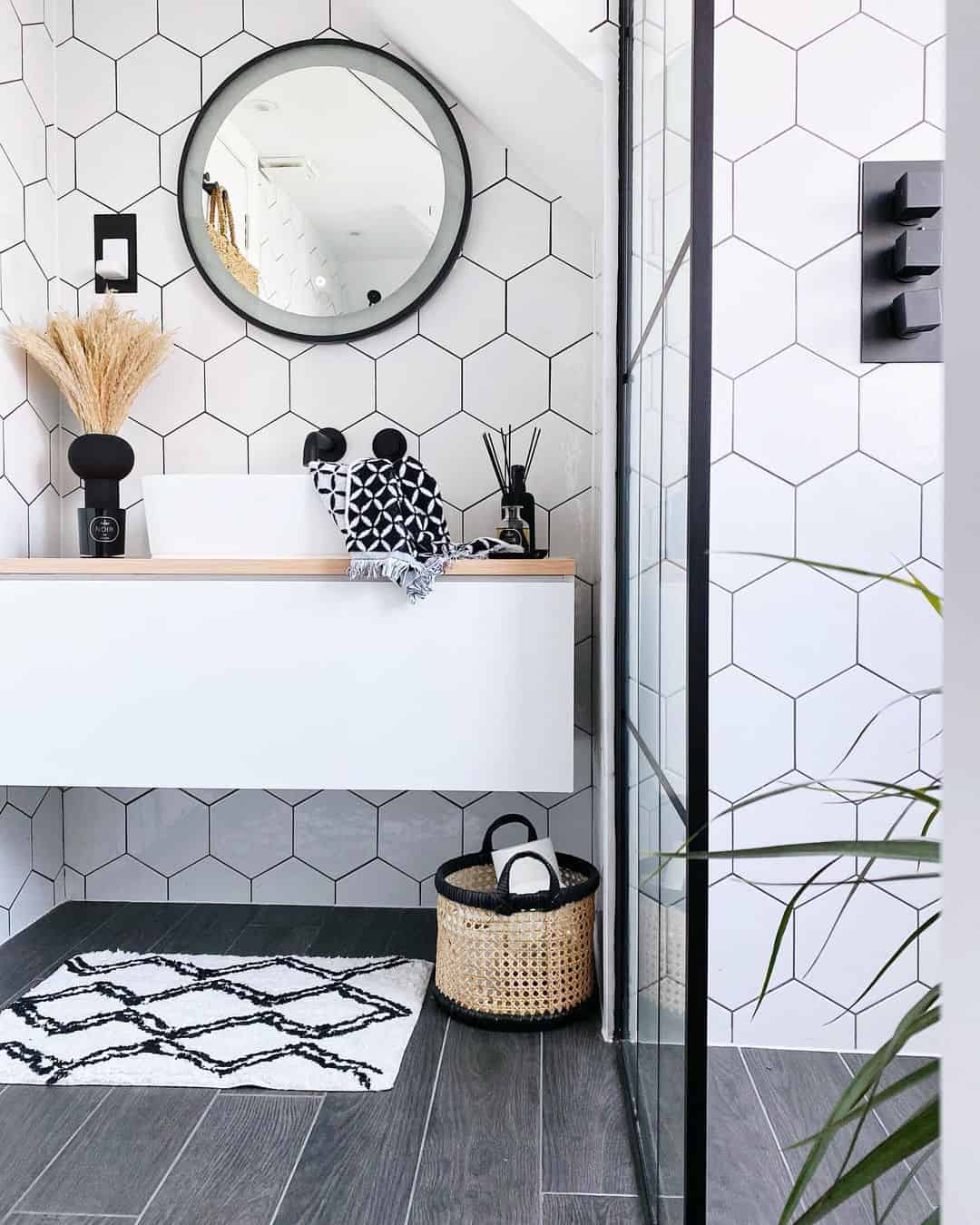 Introduce Geometric Pattern with Hexagon Tiles