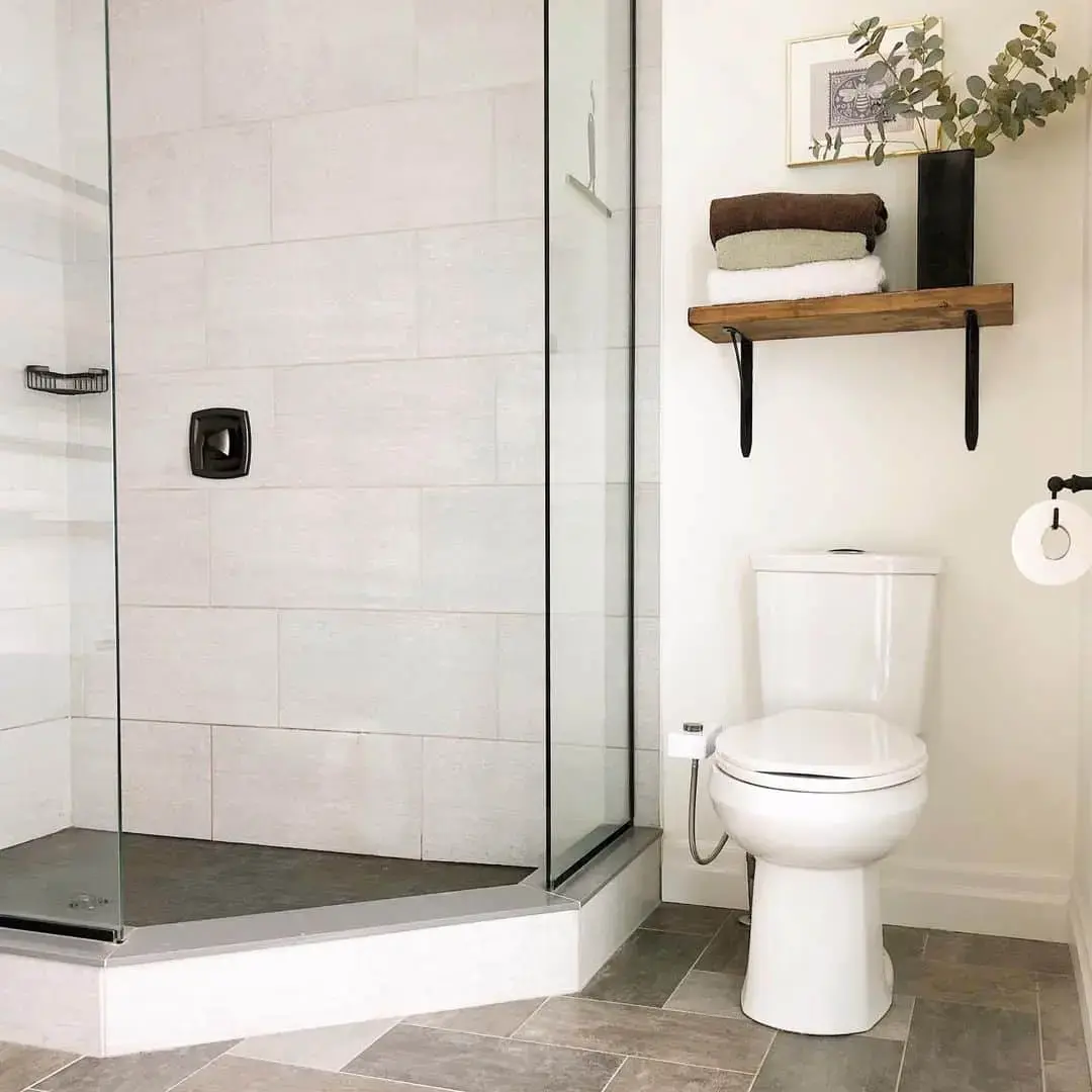 Large Format White Shower Tiles Create a Clean Canvas