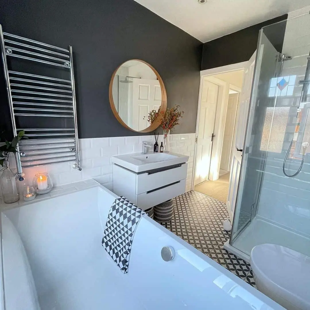 Geometric Floor Tiles Add Pattern to a Compact Bathroom