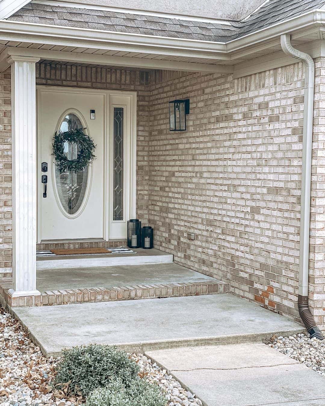 Light Up Steps with Grouped Lanterns