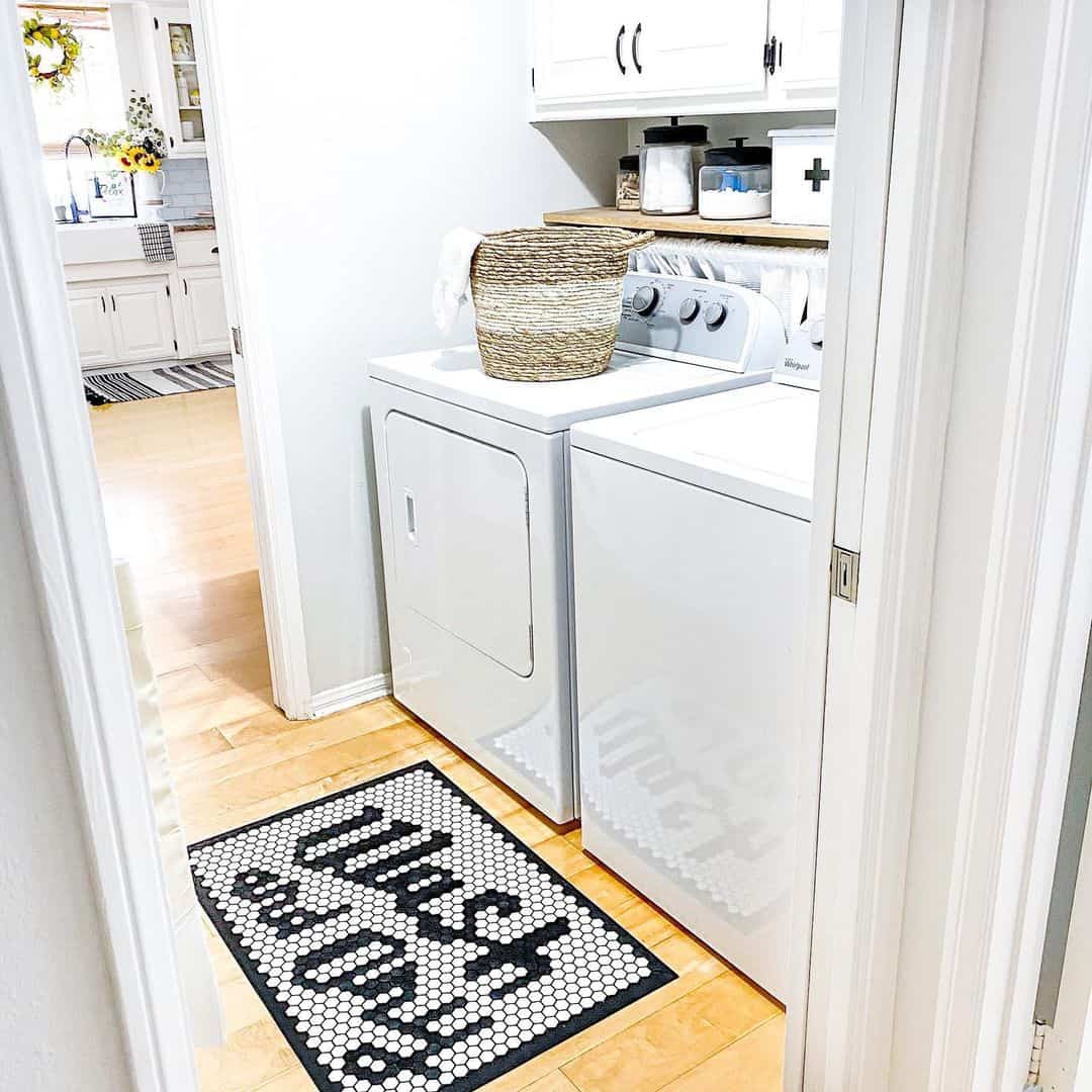Hexagon Tile Mat Adds Graphic Punch to Laundry Room Floor